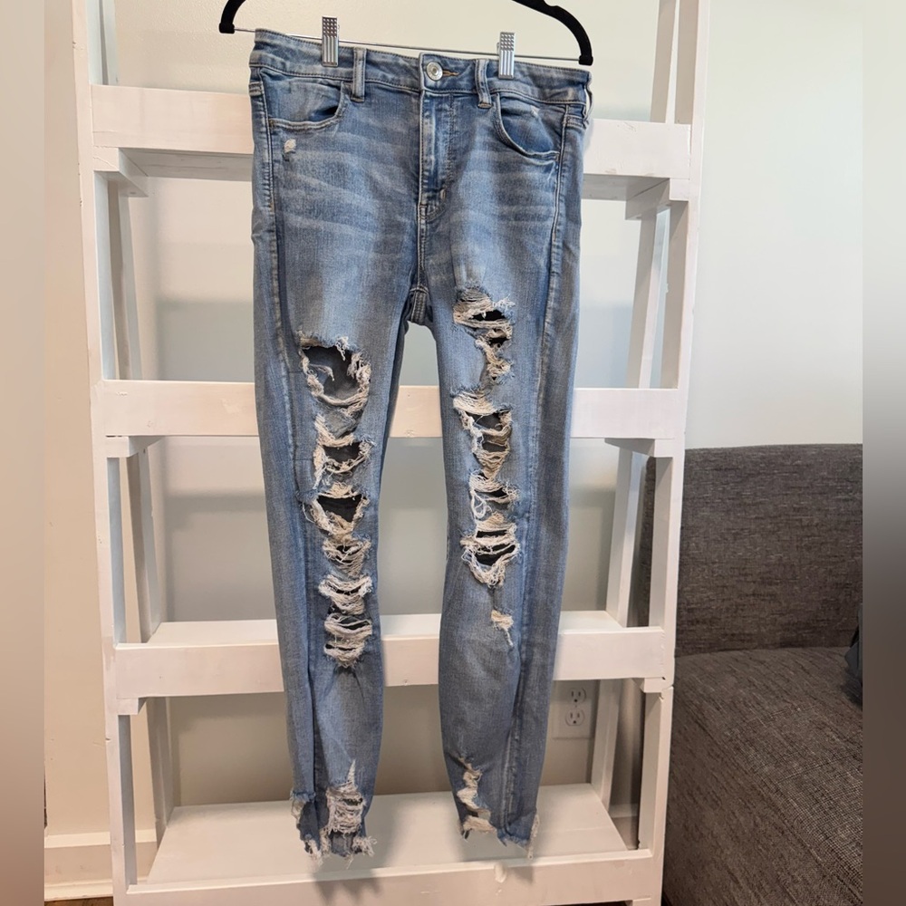 American Eagle Hi-Rise Jegging Jeans Size 10 Regular Distressed Light Wash